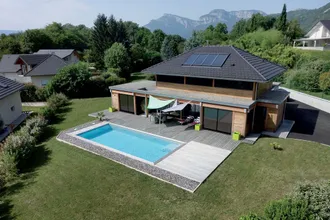 Réalisation d'une toiture en tuiles terre cuite Signy anthracite - Monier BMI France